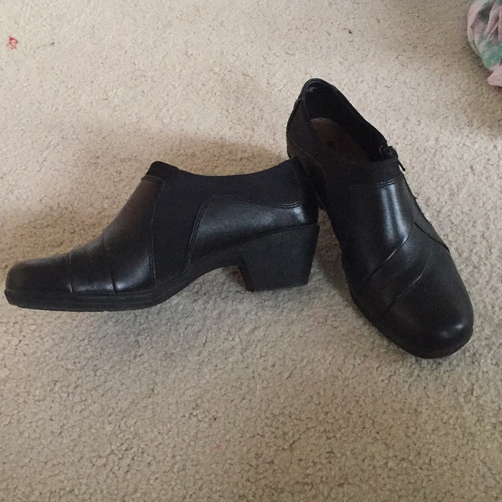 ILoveComfort Leather and Manmade Booties 9W